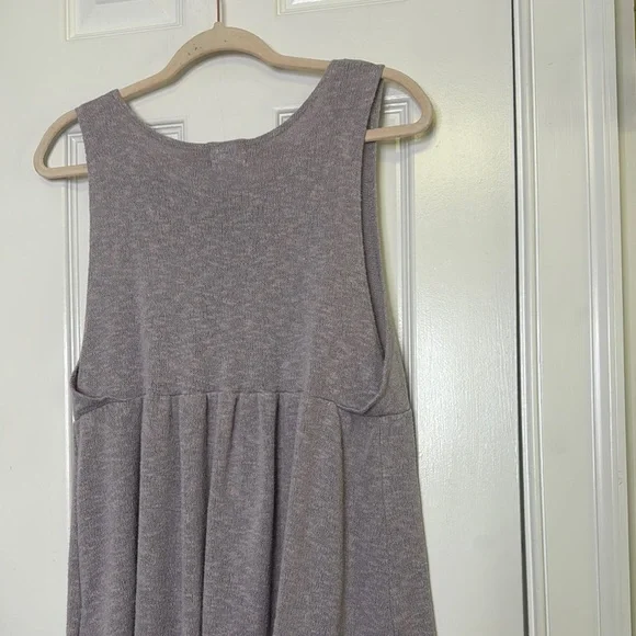 Anthropologie Gray Sleeveless Peplum Tank Top - Picture 4 of 7